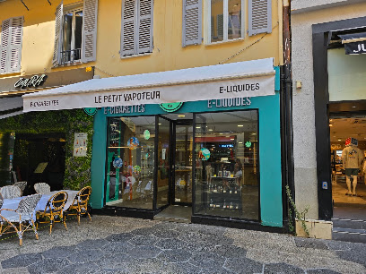 Le Petit Vapoteur Nice Boutique De Cigarettes Électroniques à Nice
