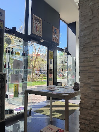 Vitton Clop | Magasin Cigarettes Electroniques & E-liquides | Décines-Charpieu, Boutique de Cigarettes Électroniques à Décines-Charpieu