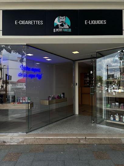 Le Petit Fumeur Cigarette Eletronique Boutique De Cigarettes Électroniques à Suresnes